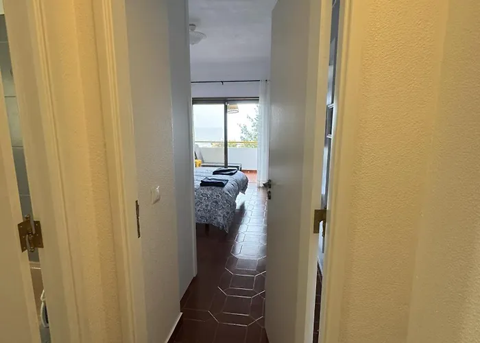 The Boathouse With Sea View Porches (Algarve)