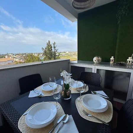 The Boathouse With Sea View *